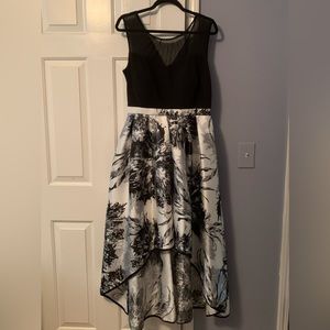 NWOT RM Richards High/ Low Gown